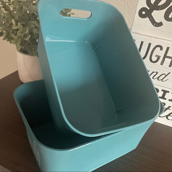 COPY - Set of 2 Rae Dunn inspired plastic baskets - Picture 4 of 4